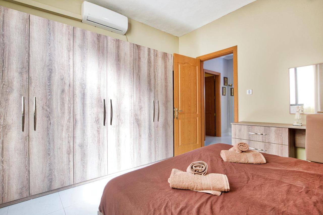 119/4 - Sea View Apartment - 3 Bedrooms Xghajra Exterior photo