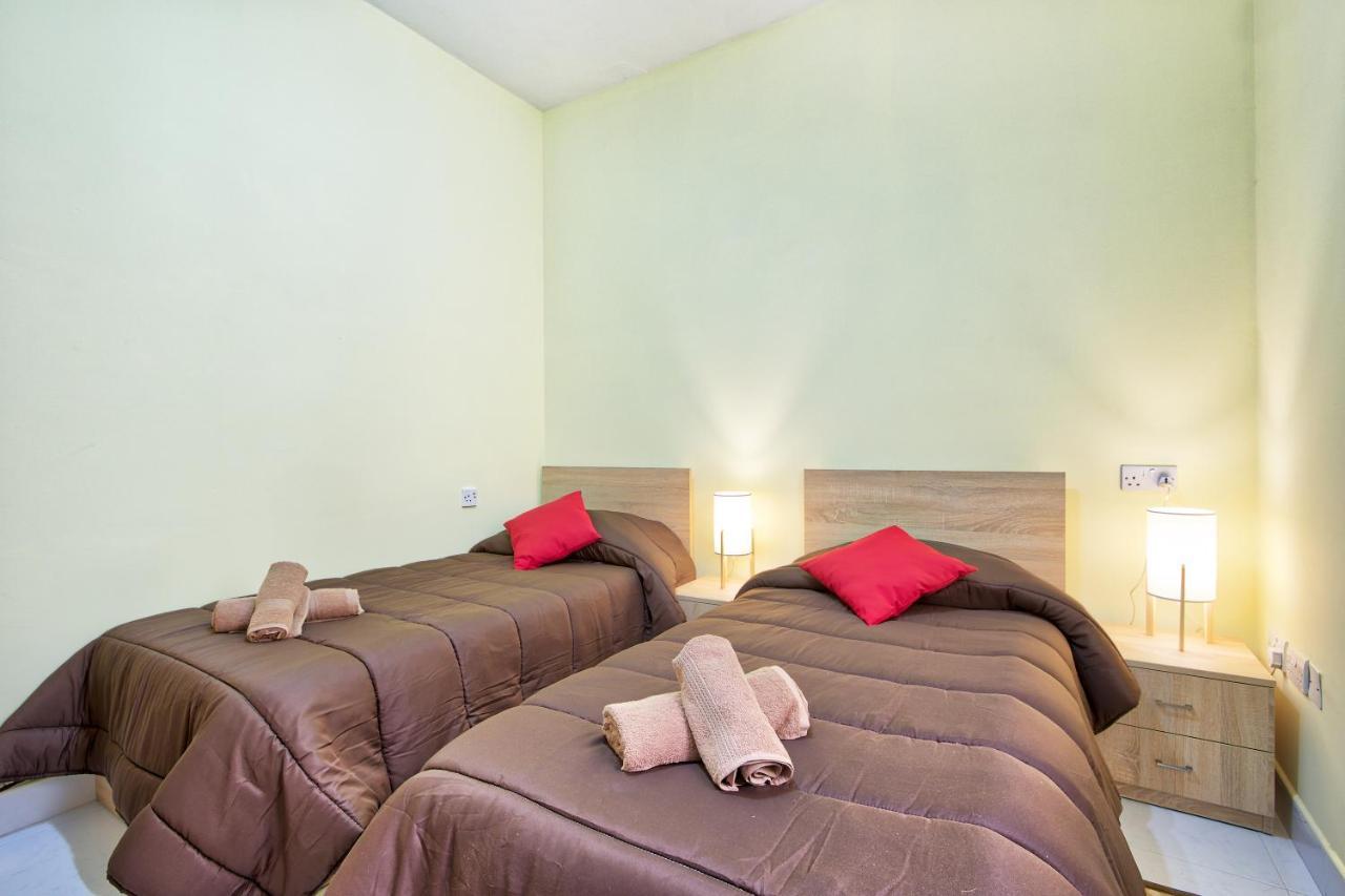 119/4 - Sea View Apartment - 3 Bedrooms Xghajra Exterior photo